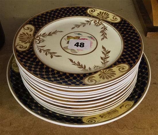 Set of twelve 19C tea plates & a deep plate(-)